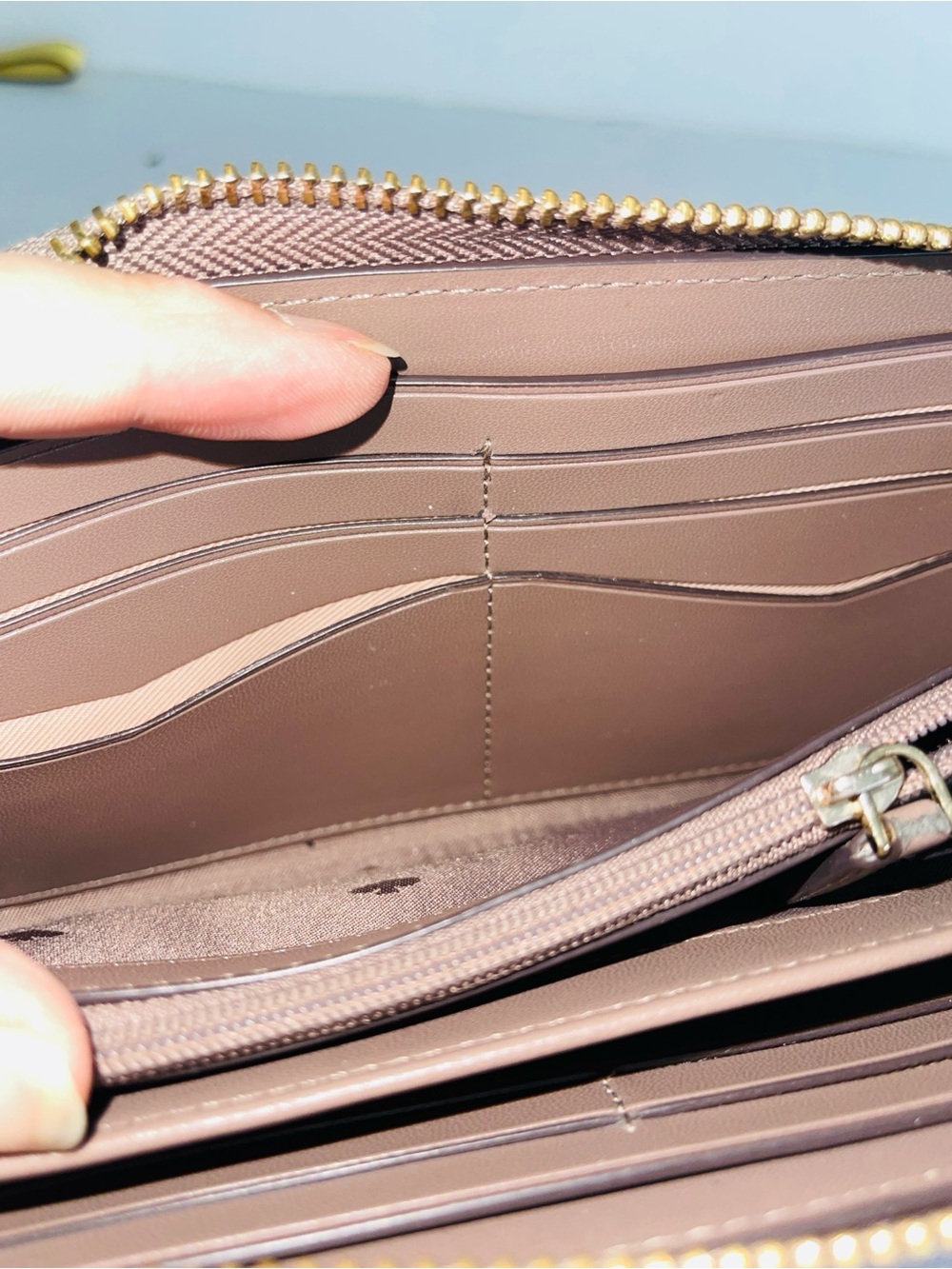 kate spade Mauve Zip-Around Saffiano Leather Wallet with Gold Logo Dusty Pink - Picture 9 of 14